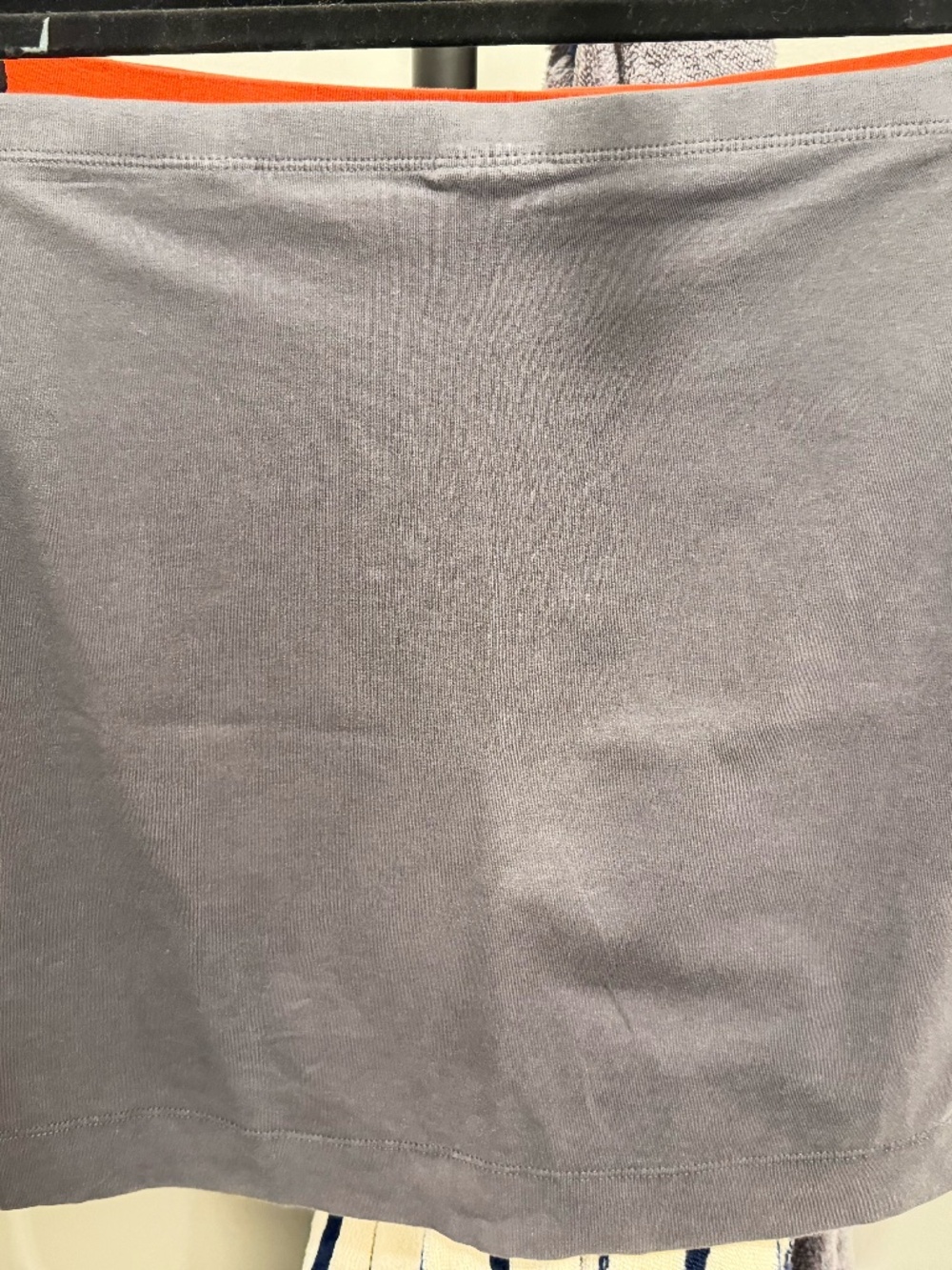 H&M Gray Jersey Mini Skirt | Size Medium